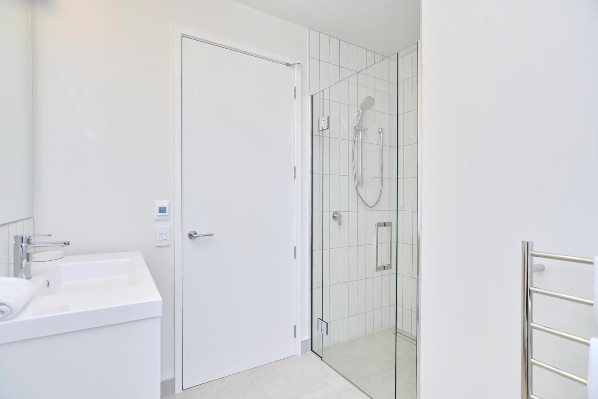 Hereford St Apartment - Christchurch Holiday Homes Экстерьер фото
