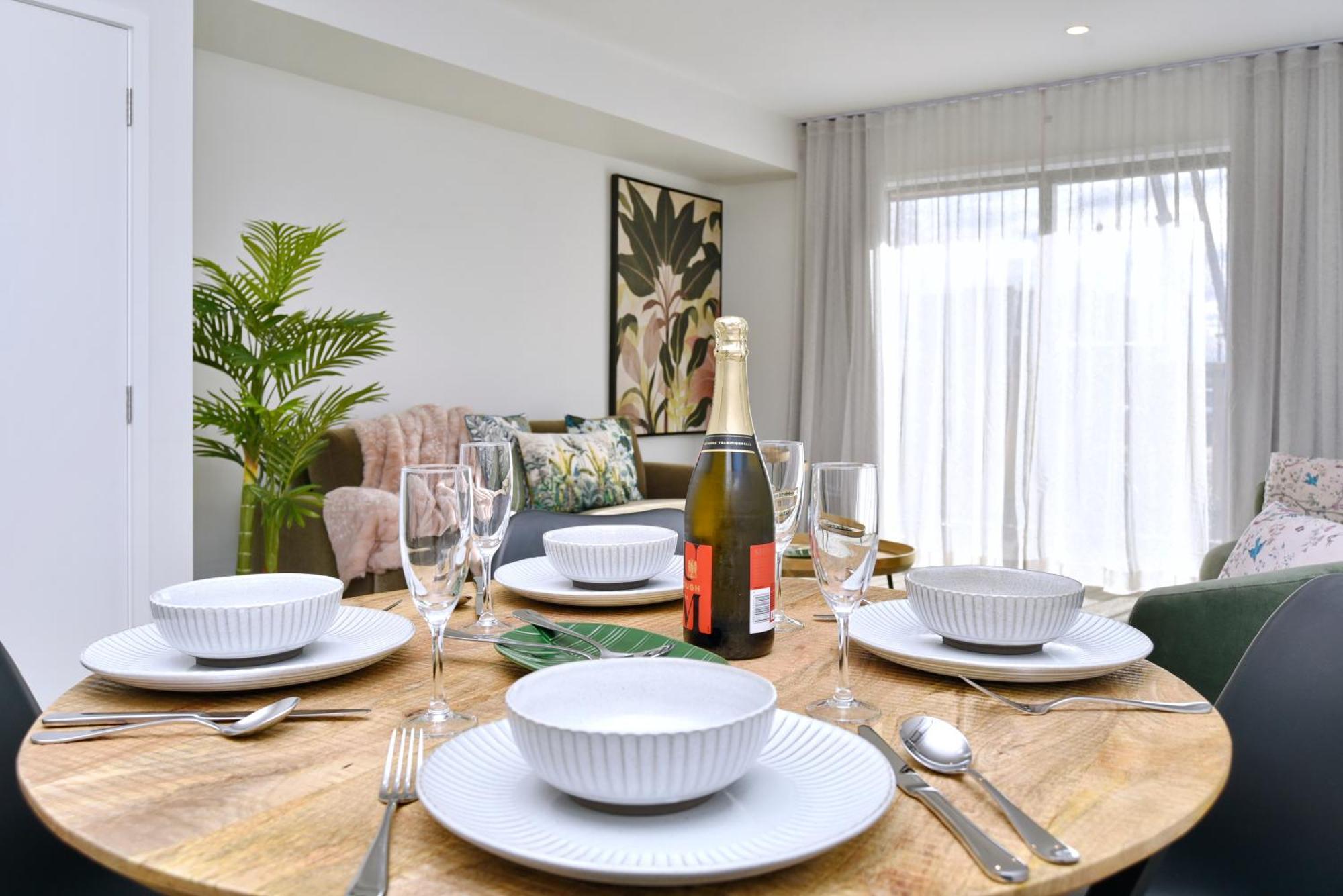 Hereford St Apartment - Christchurch Holiday Homes Экстерьер фото